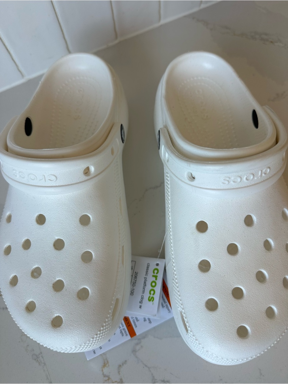 NWT Crocs Classic Platform Clog White - Picture 4 of 7